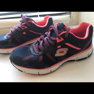 Skechers Sneakers Women’s Navy and Coral